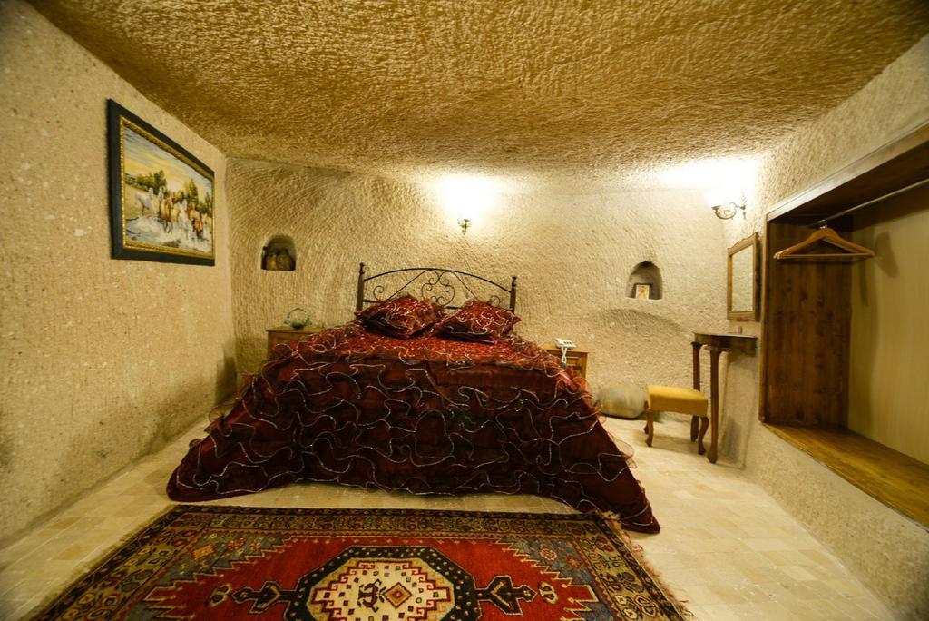 Babayan Evi Cave Hotel Ürgüp Bilik gambar